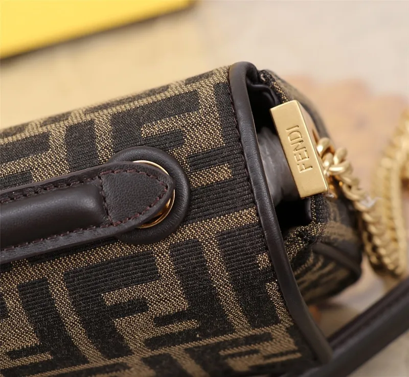 All Categories Fendi Women's Bags (Fendi) Fendi Original Size 7001 Medium