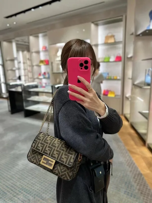All Categories Fendi Women's Bags (Fendi) Fendi Original Size 7001 Medium