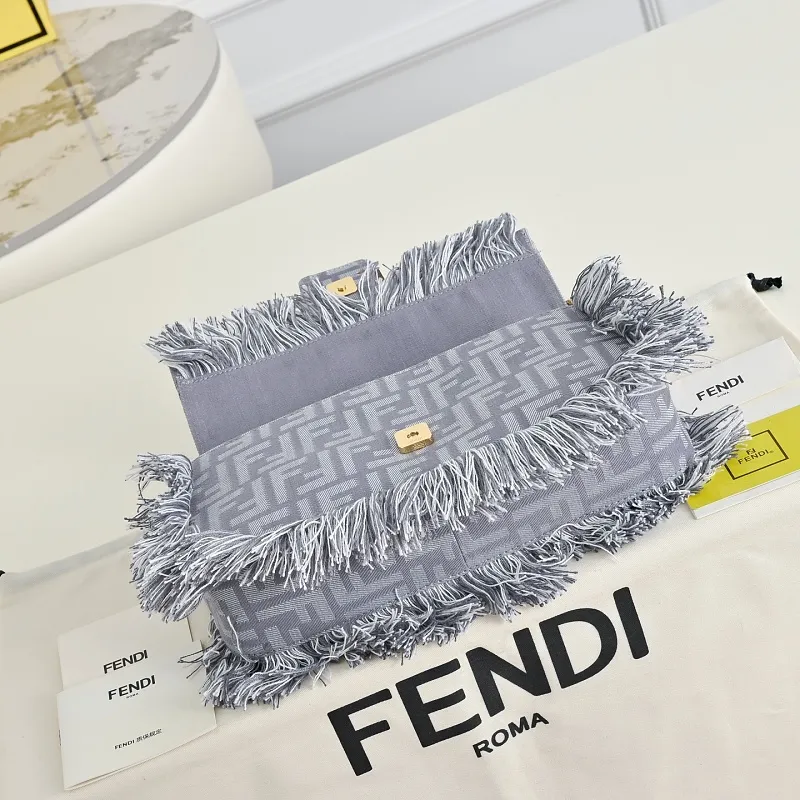 All Categories Fendi Women's Bags (Fendi) Fendi 7755 Medium