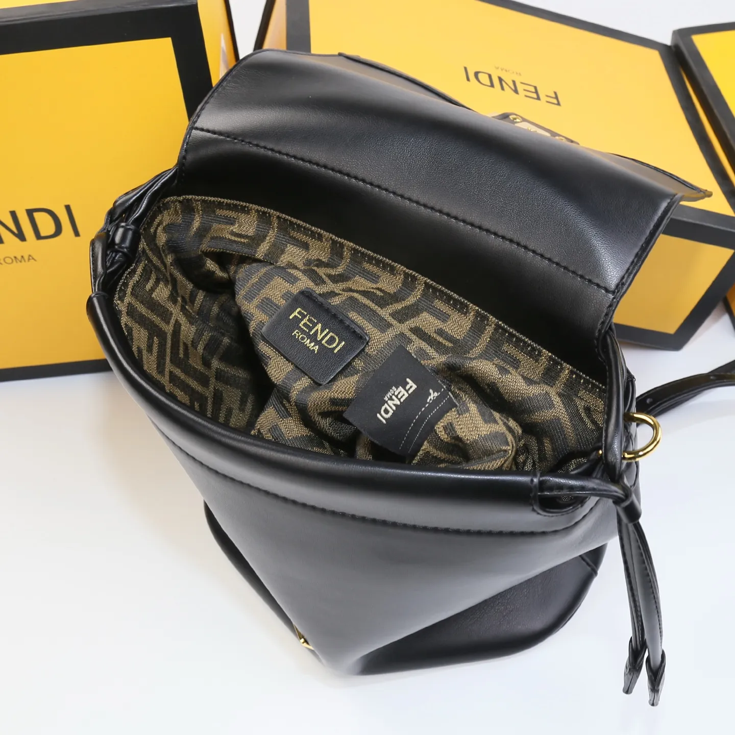 All Categories Fendi Women's Bags (Fendi) Fendi 2412