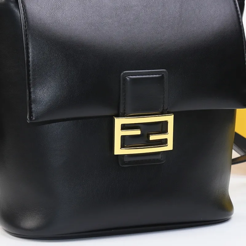 All Categories Fendi Women's Bags (Fendi) Fendi 2412
