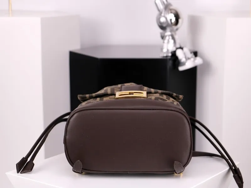 All Categories Fendi Women's Bags (Fendi) Fendi 33211
