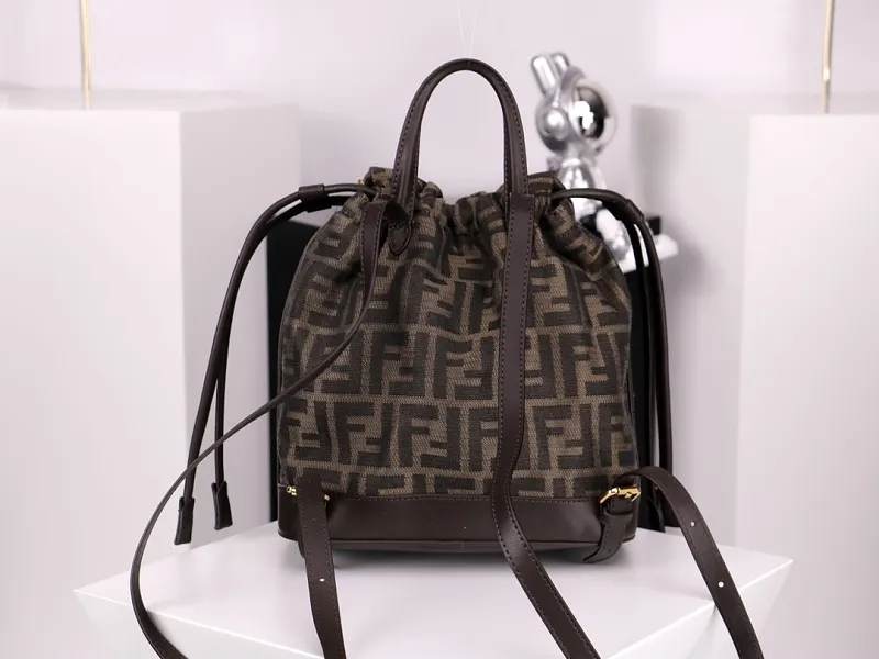 All Categories Fendi Women's Bags (Fendi) Fendi 33211
