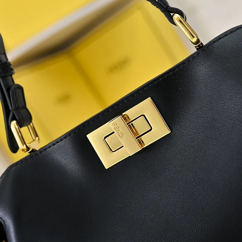 All Categories Fendi Women's Bags (Fendi) Fendi 8803