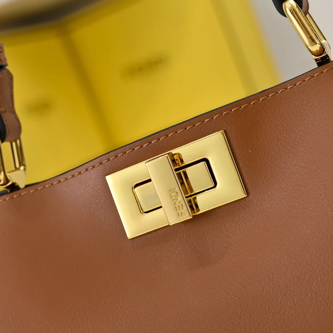 All Categories Fendi Women's Bags (Fendi) Fendi 8803