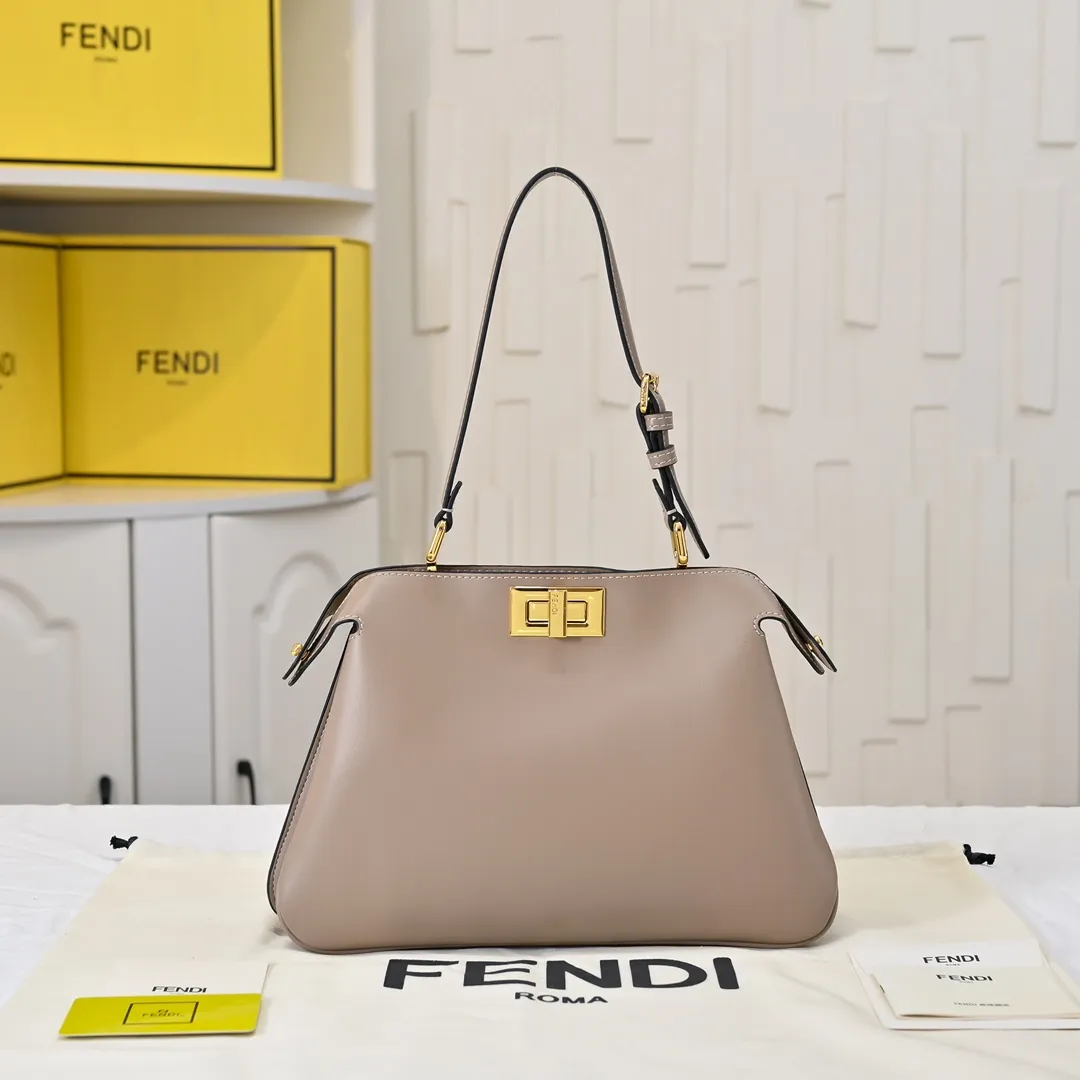 All Categories Fendi Women's Bags (Fendi) Fendi 8803