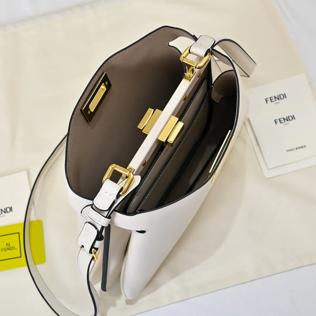 All Categories Fendi Women's Bags (Fendi) Fendi 8803