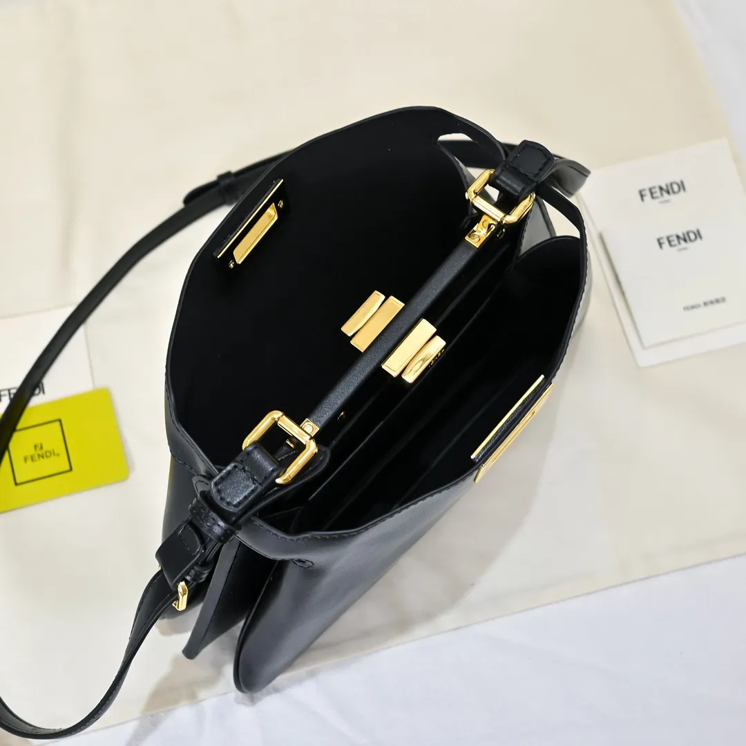 All Categories Fendi Women's Bags (Fendi) Fendi 8803
