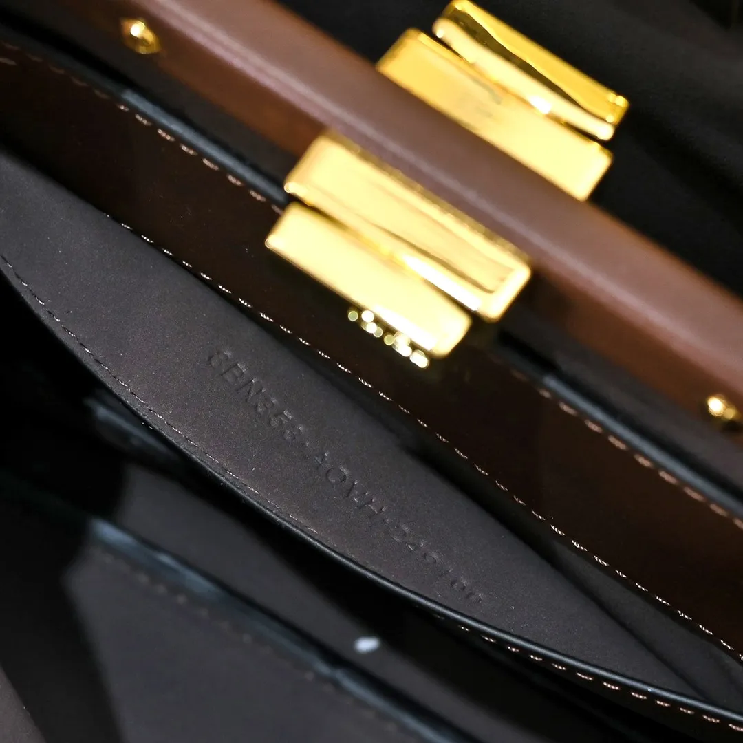 All Categories Fendi Women's Bags (Fendi) Fendi 8803