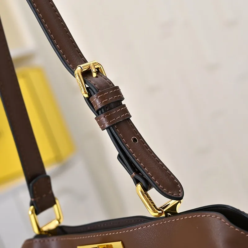All Categories Fendi Women's Bags (Fendi) Fendi 8803