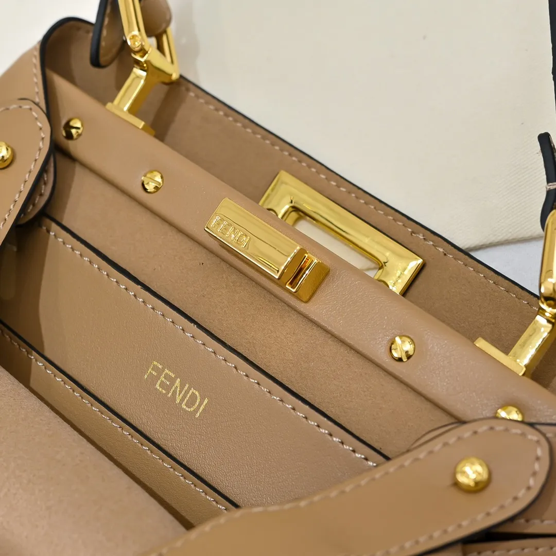 All Categories Fendi Women's Bags (Fendi) Fendi 8803