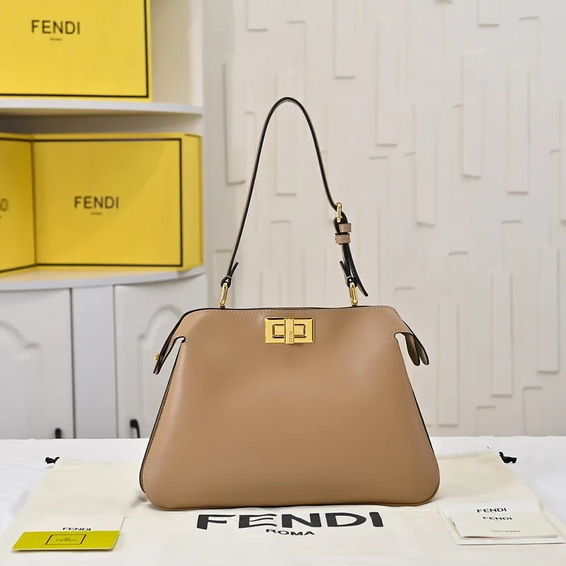 All Categories Fendi Women's Bags (Fendi) Fendi 8803