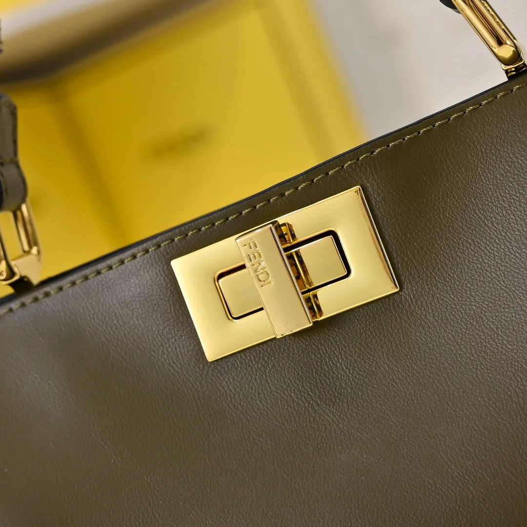 All Categories Fendi Women's Bags (Fendi) Fendi 8803
