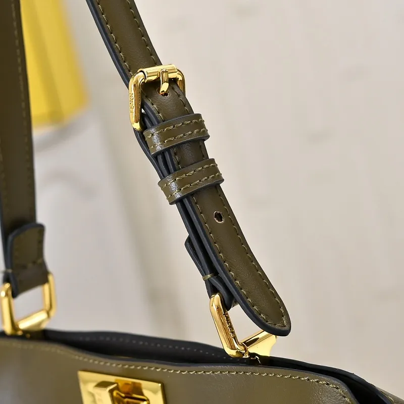 All Categories Fendi Women's Bags (Fendi) Fendi 8803
