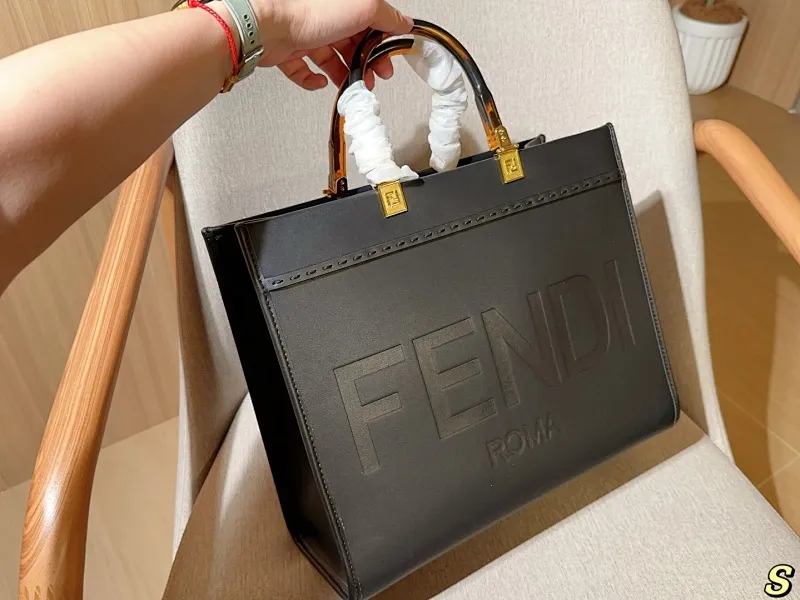 All Categories Official Website "Brand Women's Bags" Women's Bags 💙 FENDI 2025 New Fendi Handbags