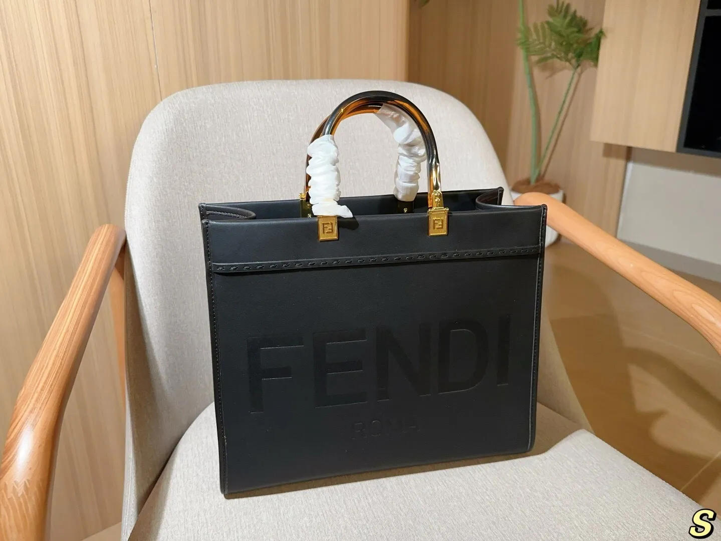 All Categories Official Website "Brand Women's Bags" Women's Bags 💙 FENDI 2025 New Fendi Handbags