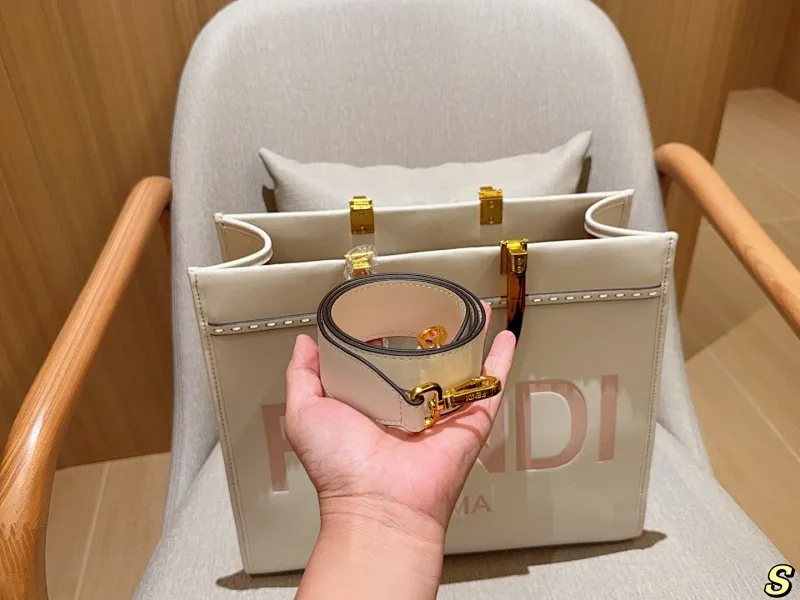 All Categories Official Website "Brand Women's Bags" Women's Bags 💙 FENDI 2025 New Fendi Handbags