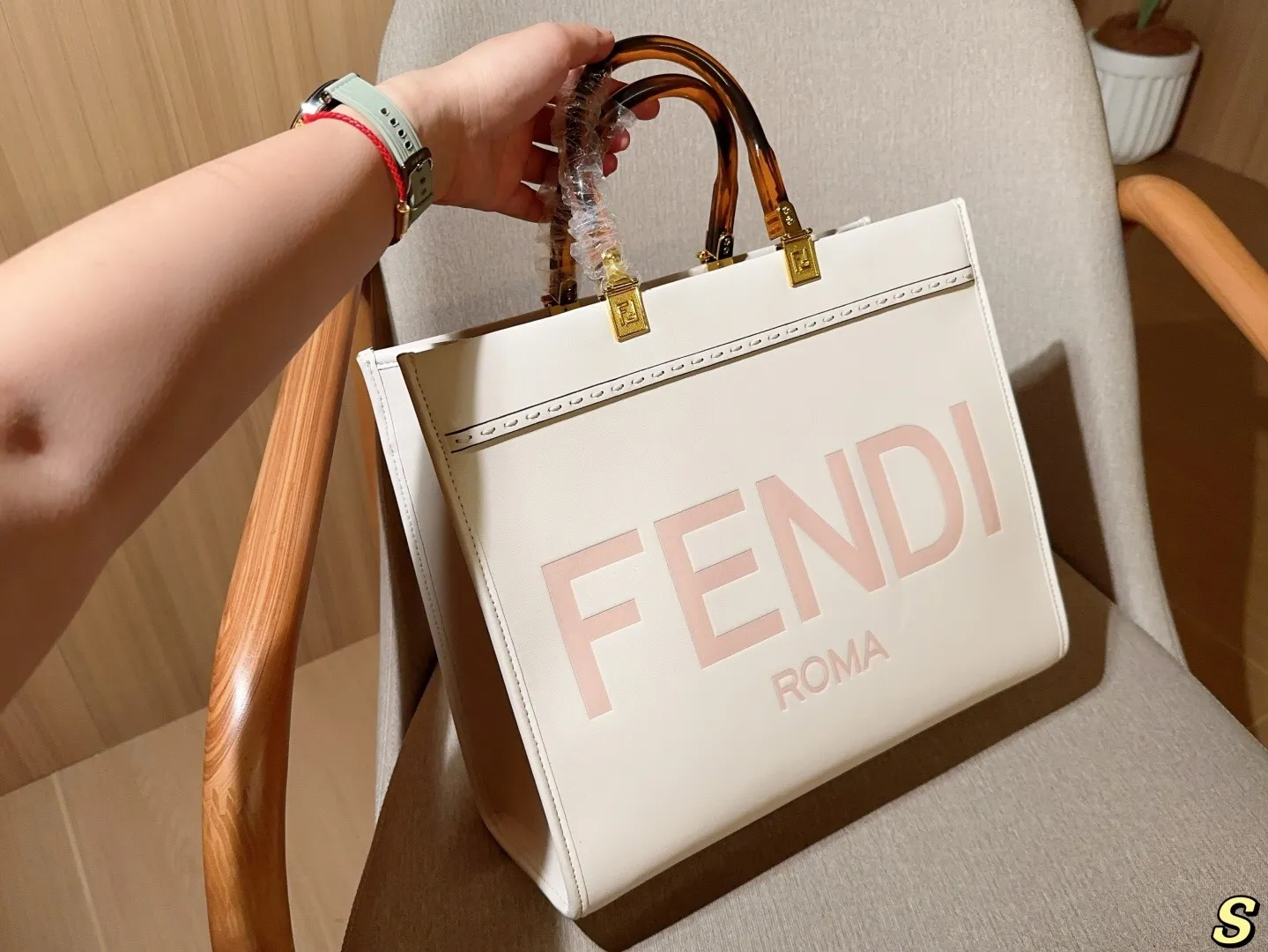 All Categories Official Website "Brand Women's Bags" Women's Bags 💙 FENDI 2025 New Fendi Handbags
