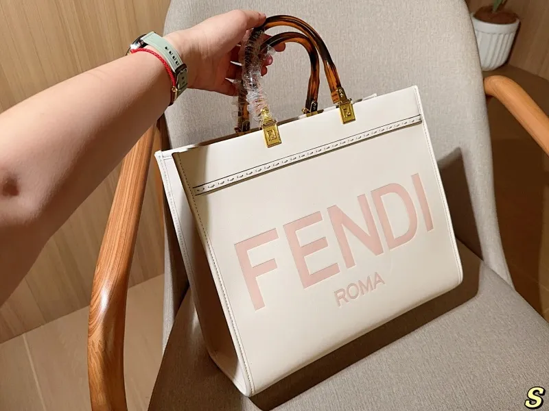 All Categories Official Website "Brand Women's Bags" Women's Bags 💙 FENDI 2025 New Fendi Handbags