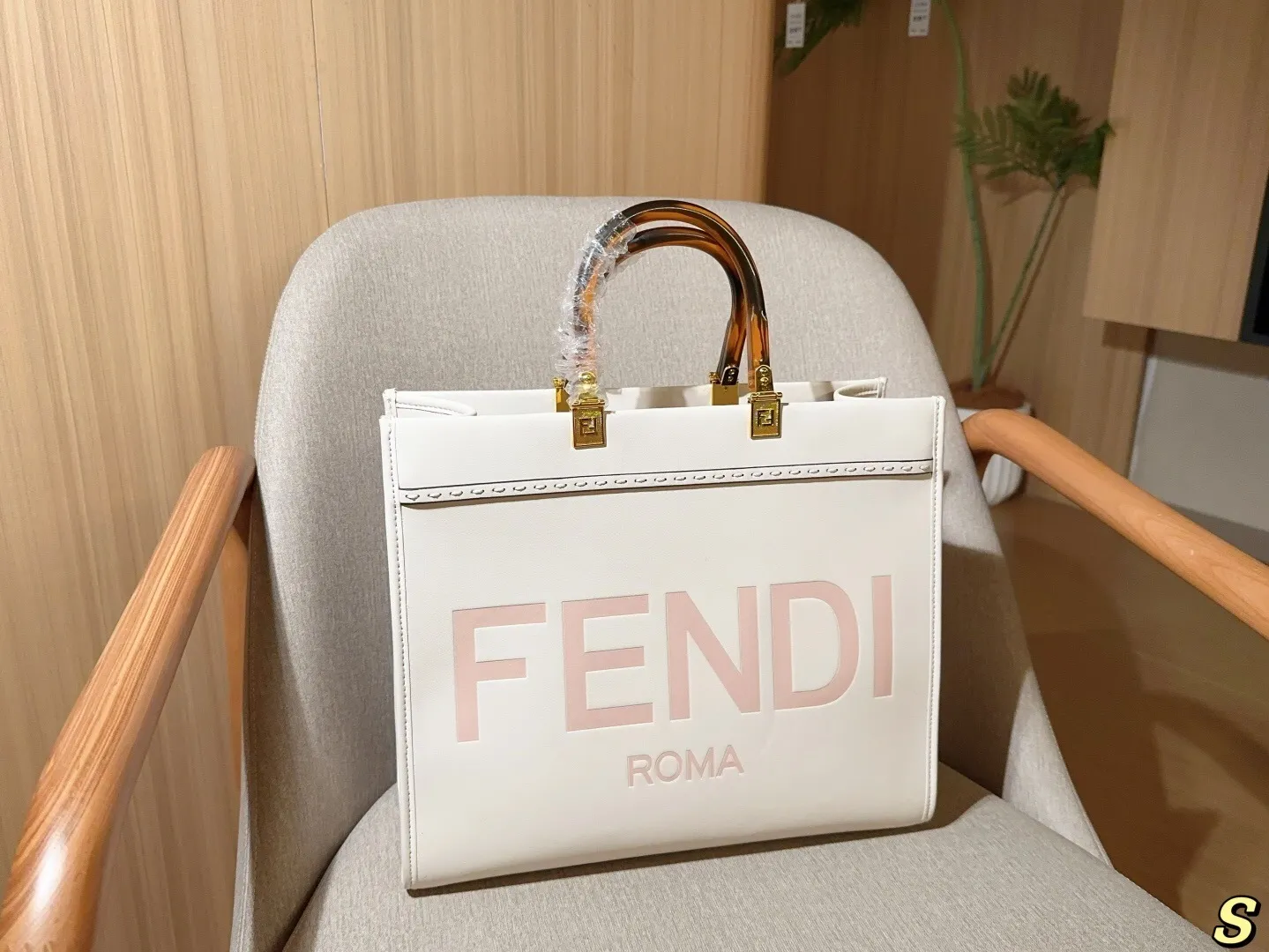 All Categories Official Website "Brand Women's Bags" Women's Bags 💙 FENDI 2025 New Fendi Handbags
