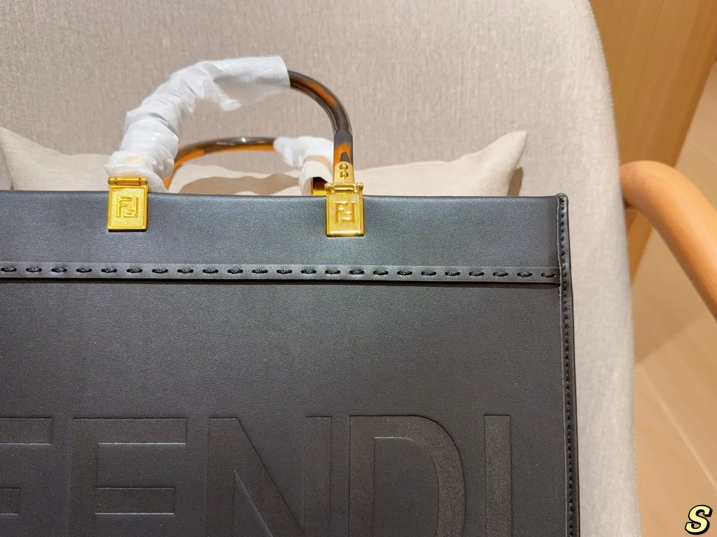 All Categories Official Website "Brand Women's Bags" Women's Bags 💙 FENDI 2025 New Fendi Handbags