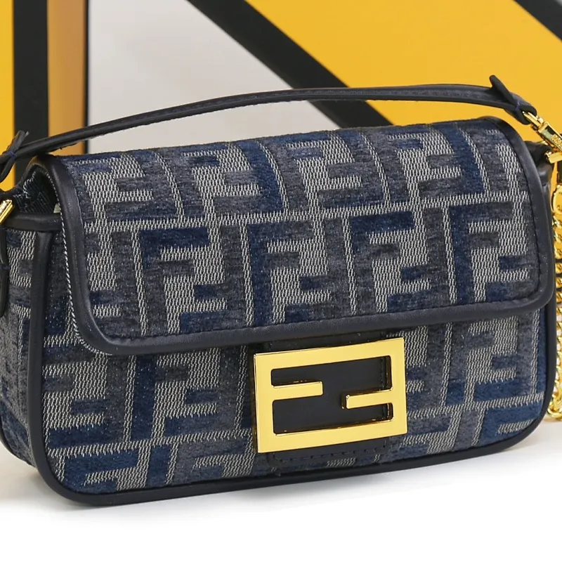 All Categories Official Website "Brand Women's Bags" Women's Bags 💙 FENDI 2025 New Fendi Crossbody Bag