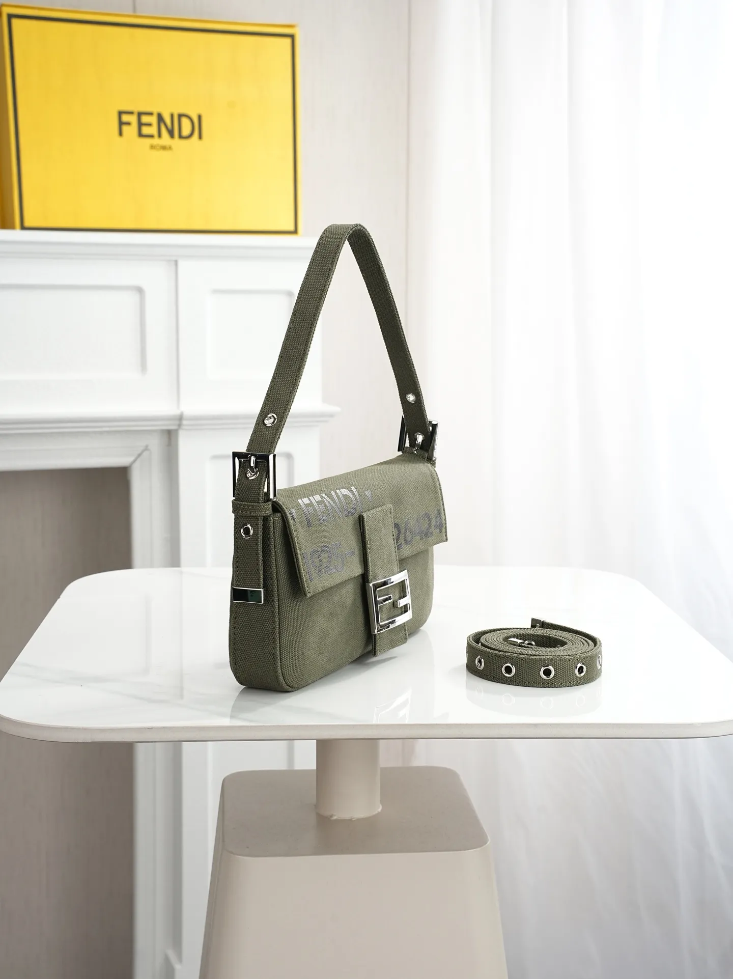 All Categories Fendi Women's Bags (Fendi) Fendi 7702
