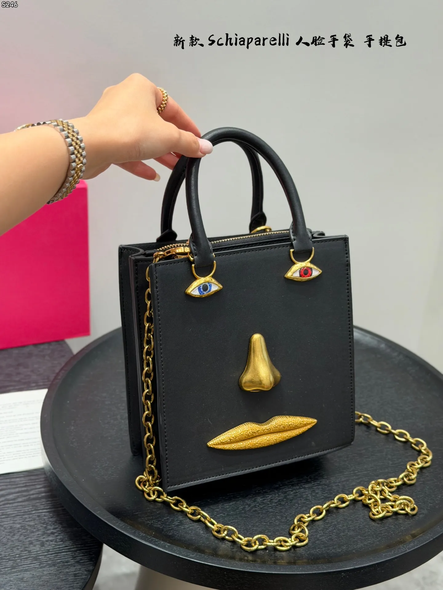 All Categories Official Website "Brand Women's Bags" Women's Bags 💙 FENDI 2026 New Fendi Crossbody Bag