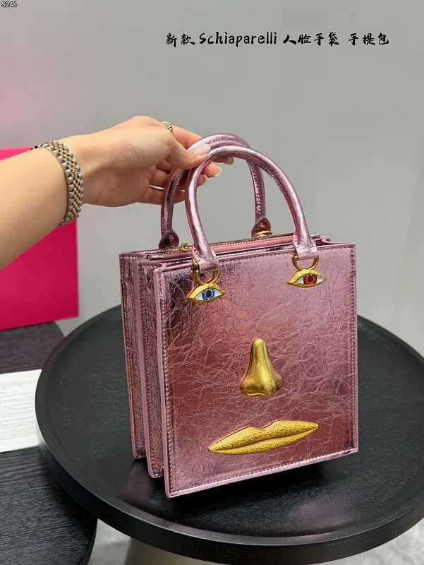 All Categories Official Website "Brand Women's Bags" Women's Bags 💙 FENDI 2026 New Fendi Crossbody Bag