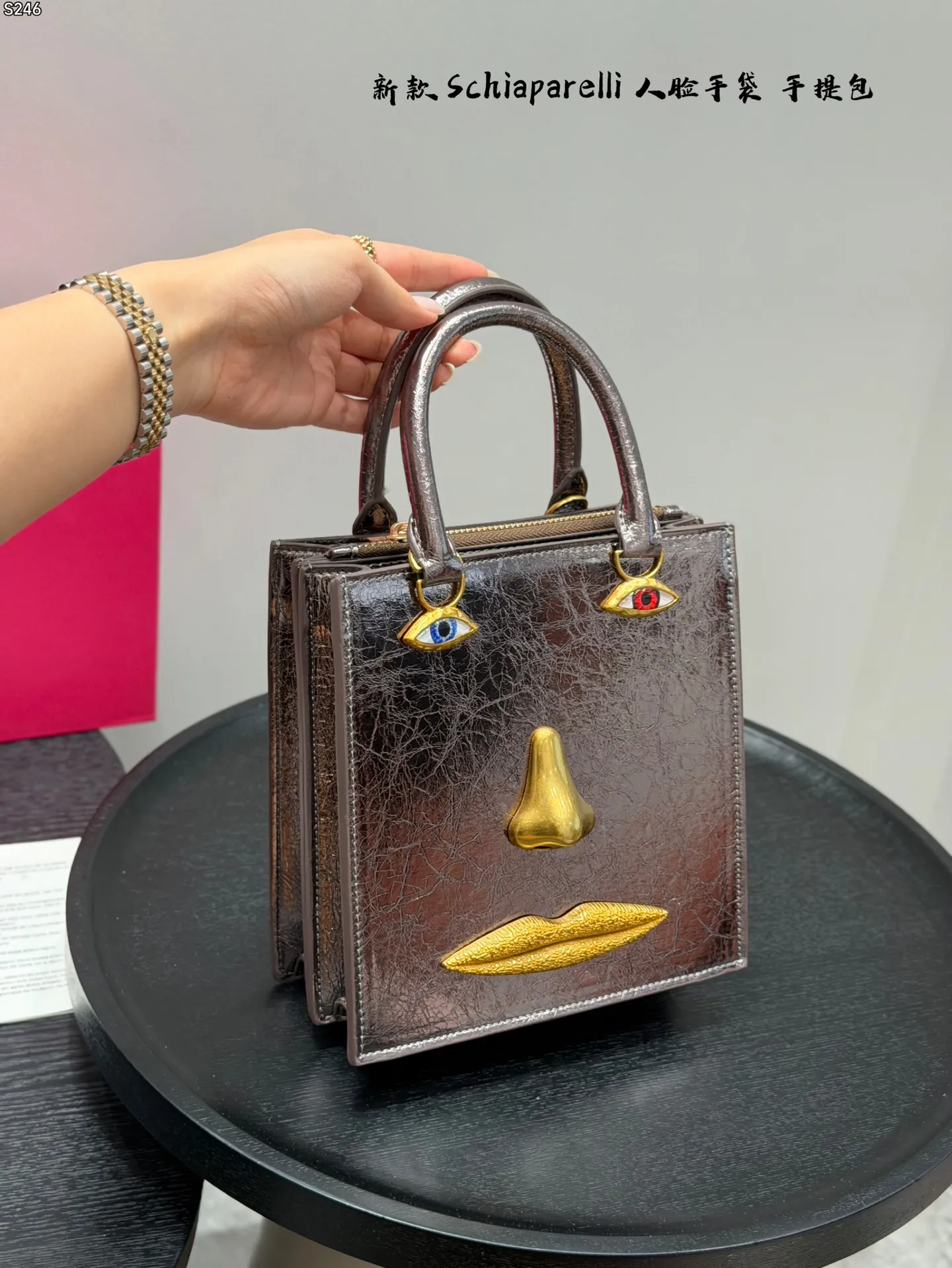 All Categories Official Website "Brand Women's Bags" Women's Bags 💙 FENDI 2026 New Fendi Crossbody Bag