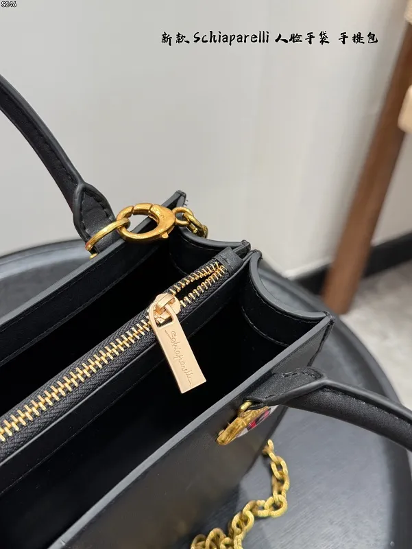 All Categories Official Website "Brand Women's Bags" Women's Bags 💙 FENDI 2026 New Fendi Crossbody Bag