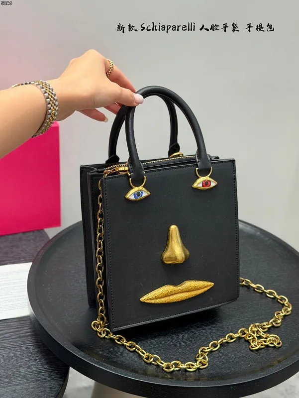All Categories Official Website "Brand Women's Bags" Women's Bags 💙 FENDI 2026 New Fendi Crossbody Bag