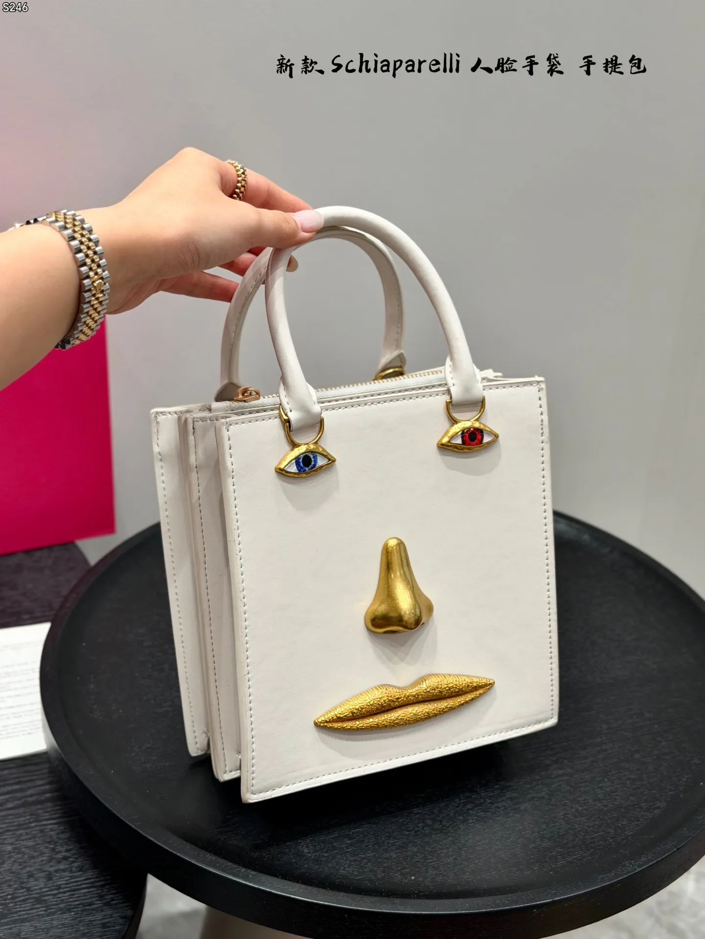 All Categories Official Website "Brand Women's Bags" Women's Bags 💙 FENDI 2026 New Fendi Crossbody Bag