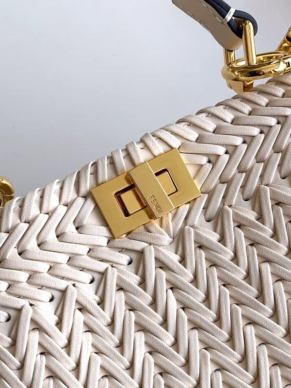 All Categories Fendi Women's Bags (Fendi) Fendi 5502