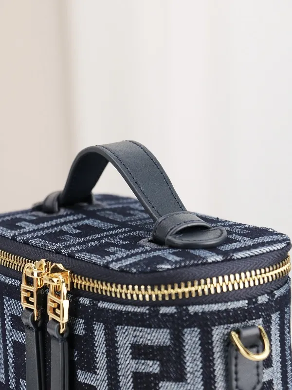 All Categories Fendi Women's Bags (Fendi) Fendi 168