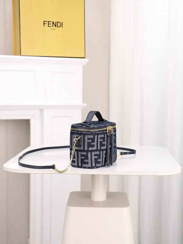 All Categories Fendi Women's Bags (Fendi) Fendi 168