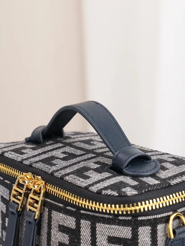All Categories Fendi Women's Bags (Fendi) Fendi 168