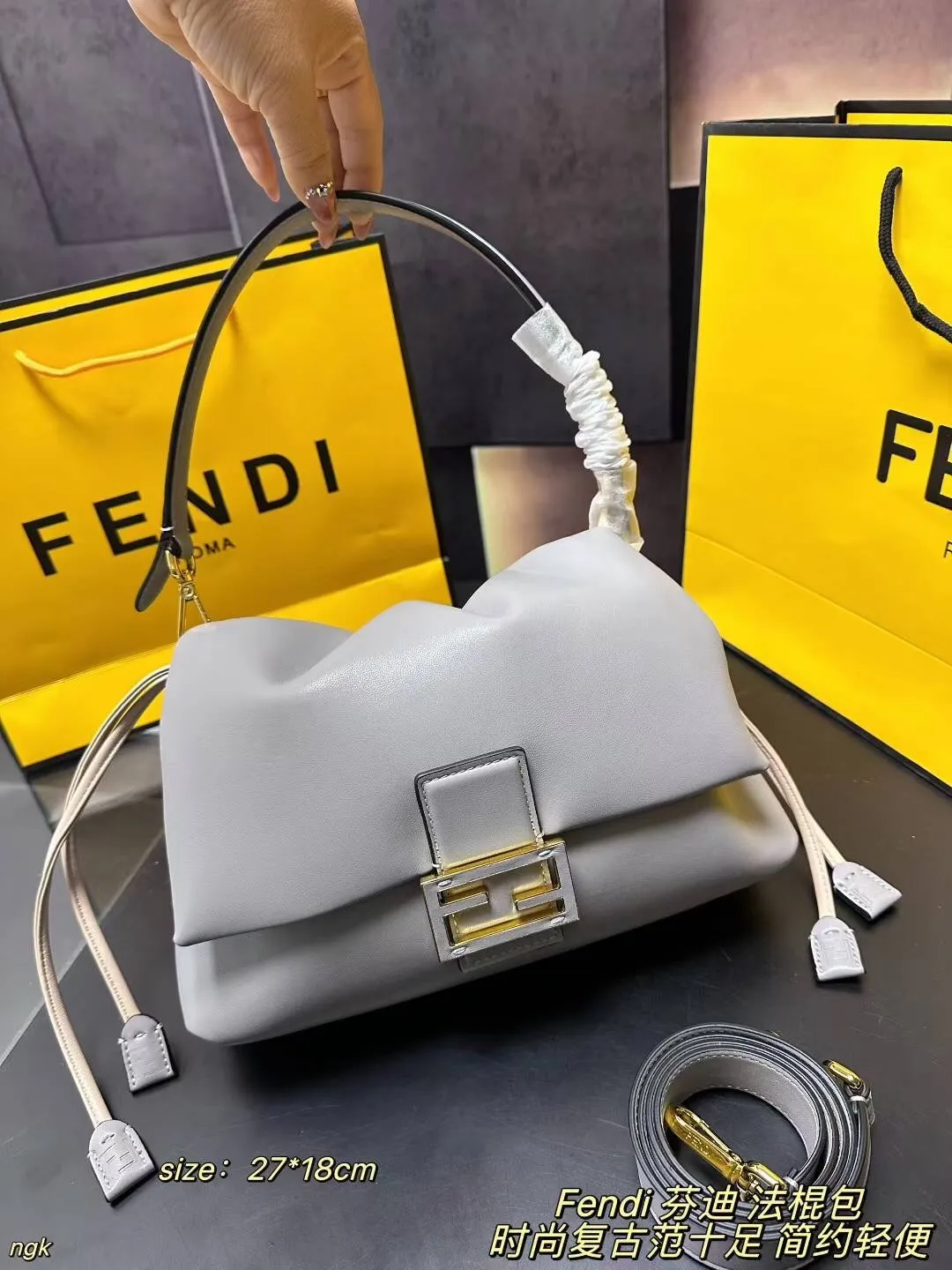 All Categories Official Website "Brand Women's Bags" Women's Bags 💙 FENDI 2025 New Fendi Crossbody Bag