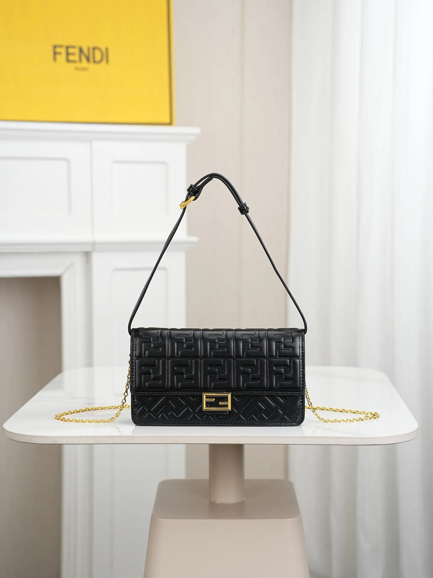 All Categories Fendi Women's Bags (Fendi) Fendi 6611