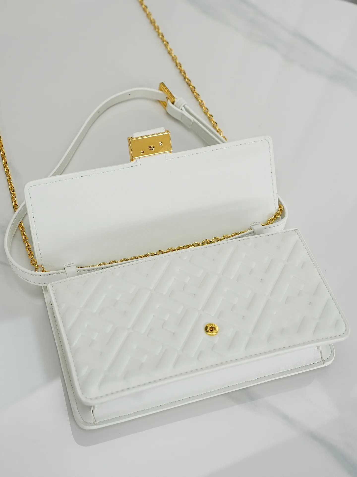 All Categories Fendi Women's Bags (Fendi) Fendi 6611