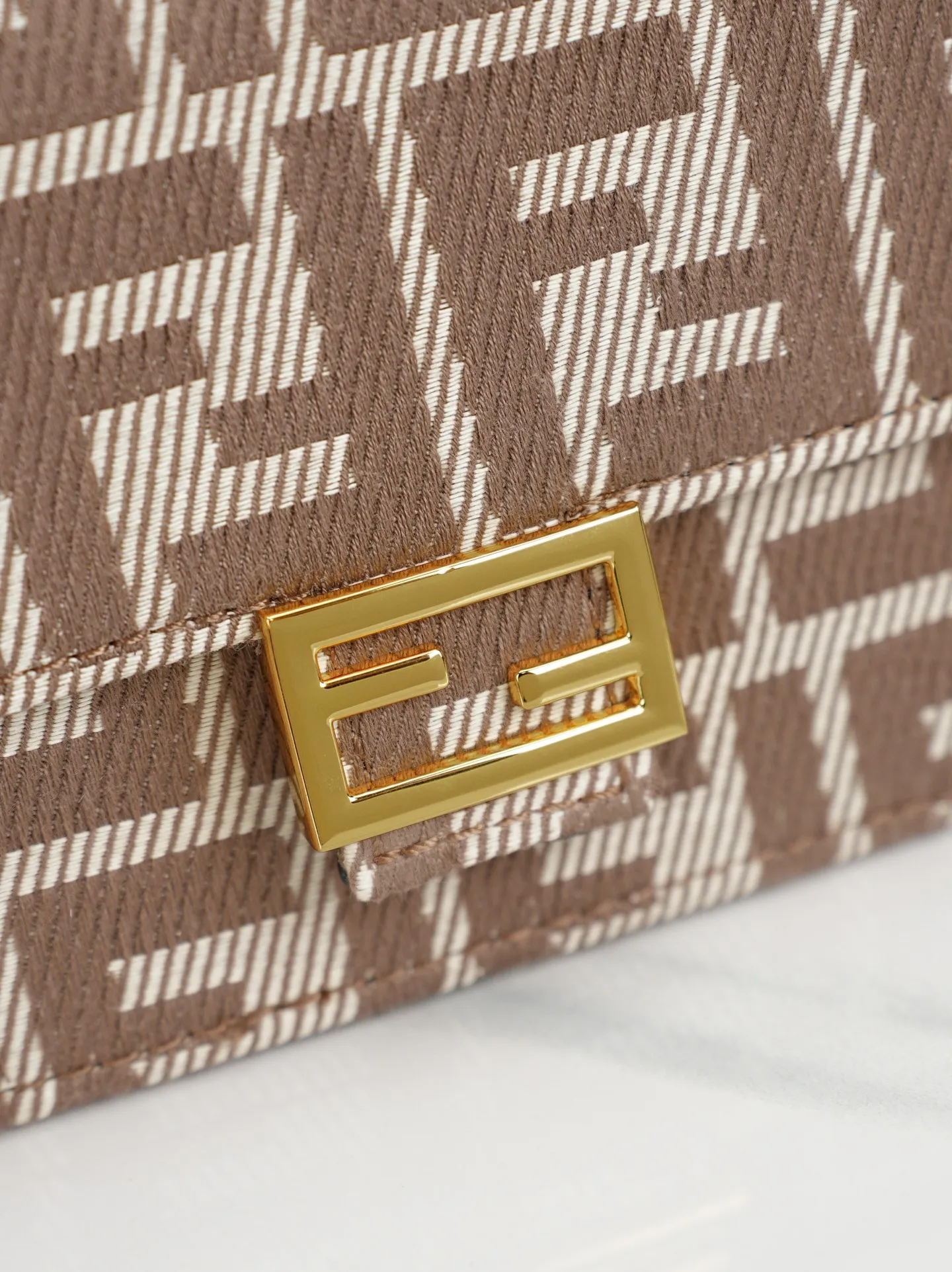 All Categories Fendi Women's Bags (Fendi) Fendi 6611
