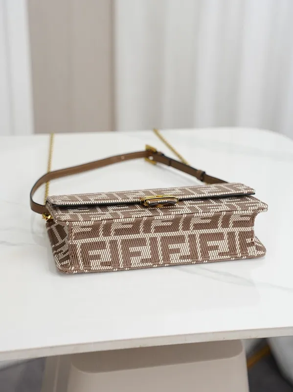 All Categories Fendi Women's Bags (Fendi) Fendi 6611