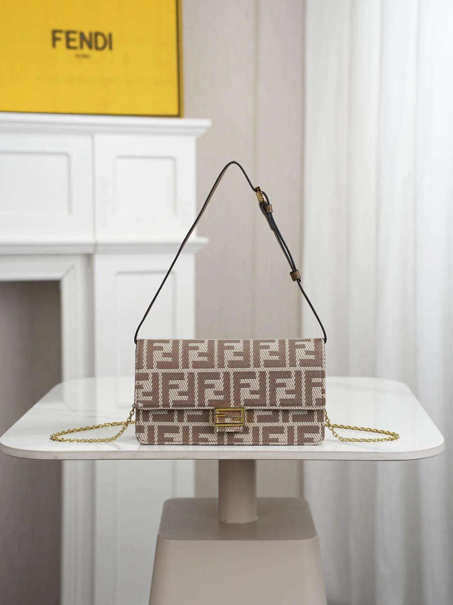 All Categories Fendi Women's Bags (Fendi) Fendi 6611