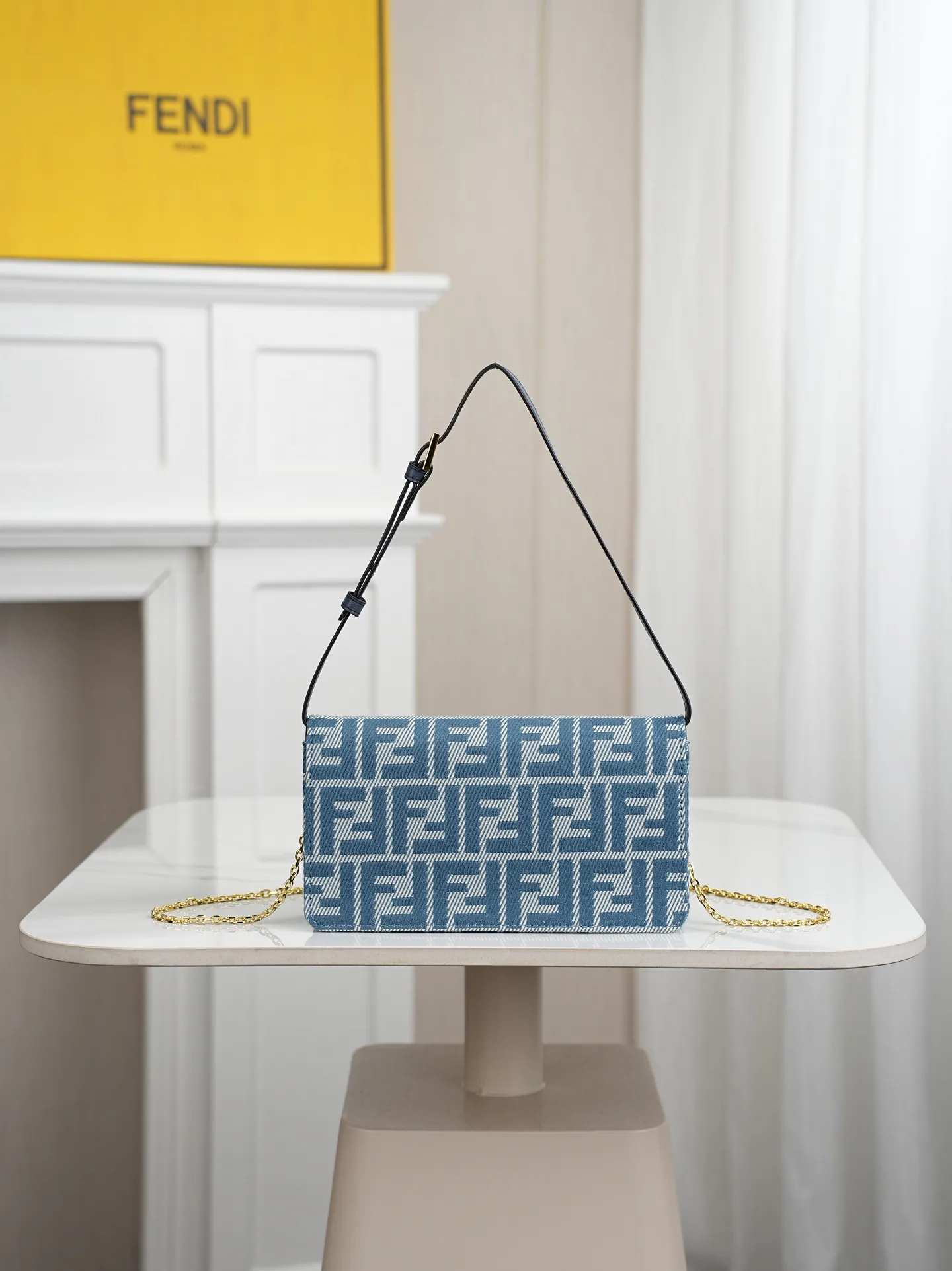 All Categories Fendi Women's Bags (Fendi) Fendi 6611