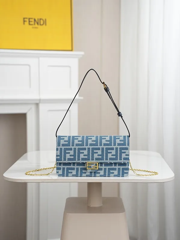 All Categories Fendi Women's Bags (Fendi) Fendi 6611