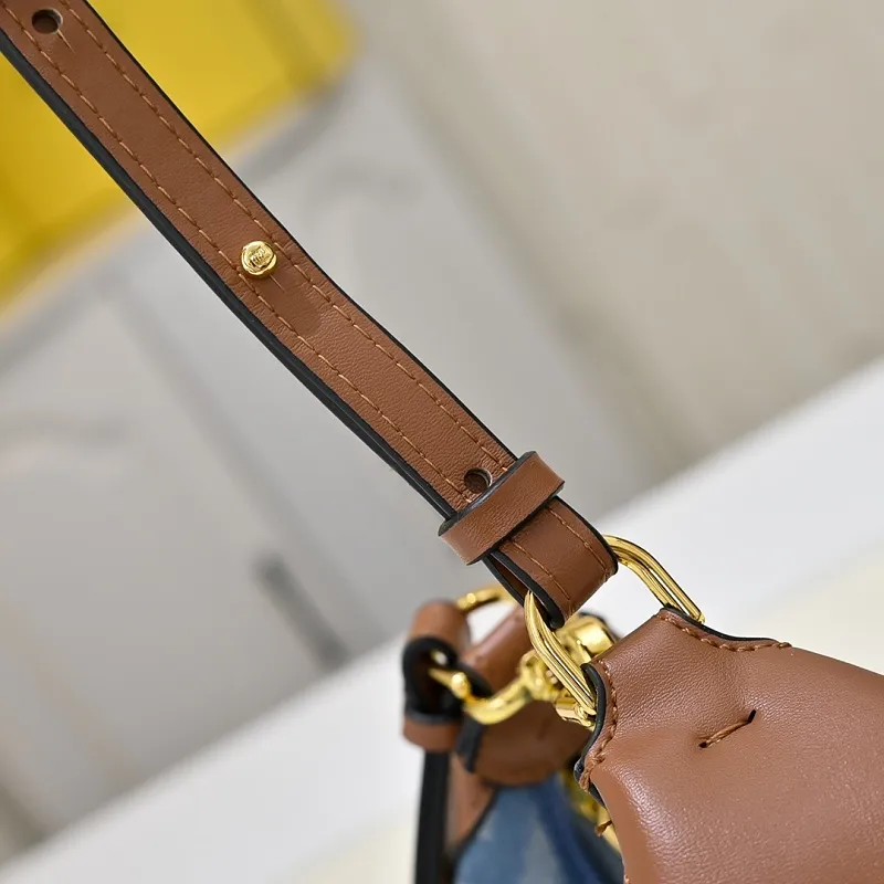 All Categories Fendi Women's Bags (Fendi) Fendi 3387