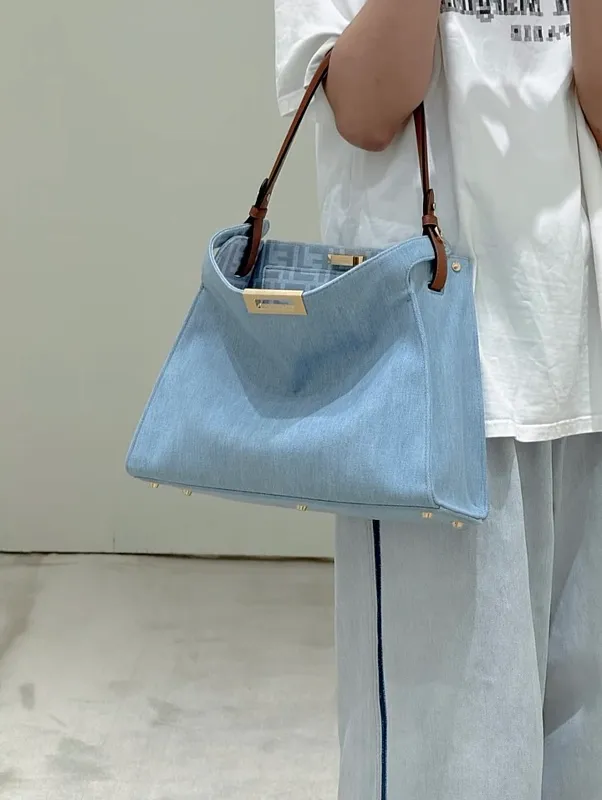 All Categories Fendi Women's Bags (Fendi) Fendi 5542