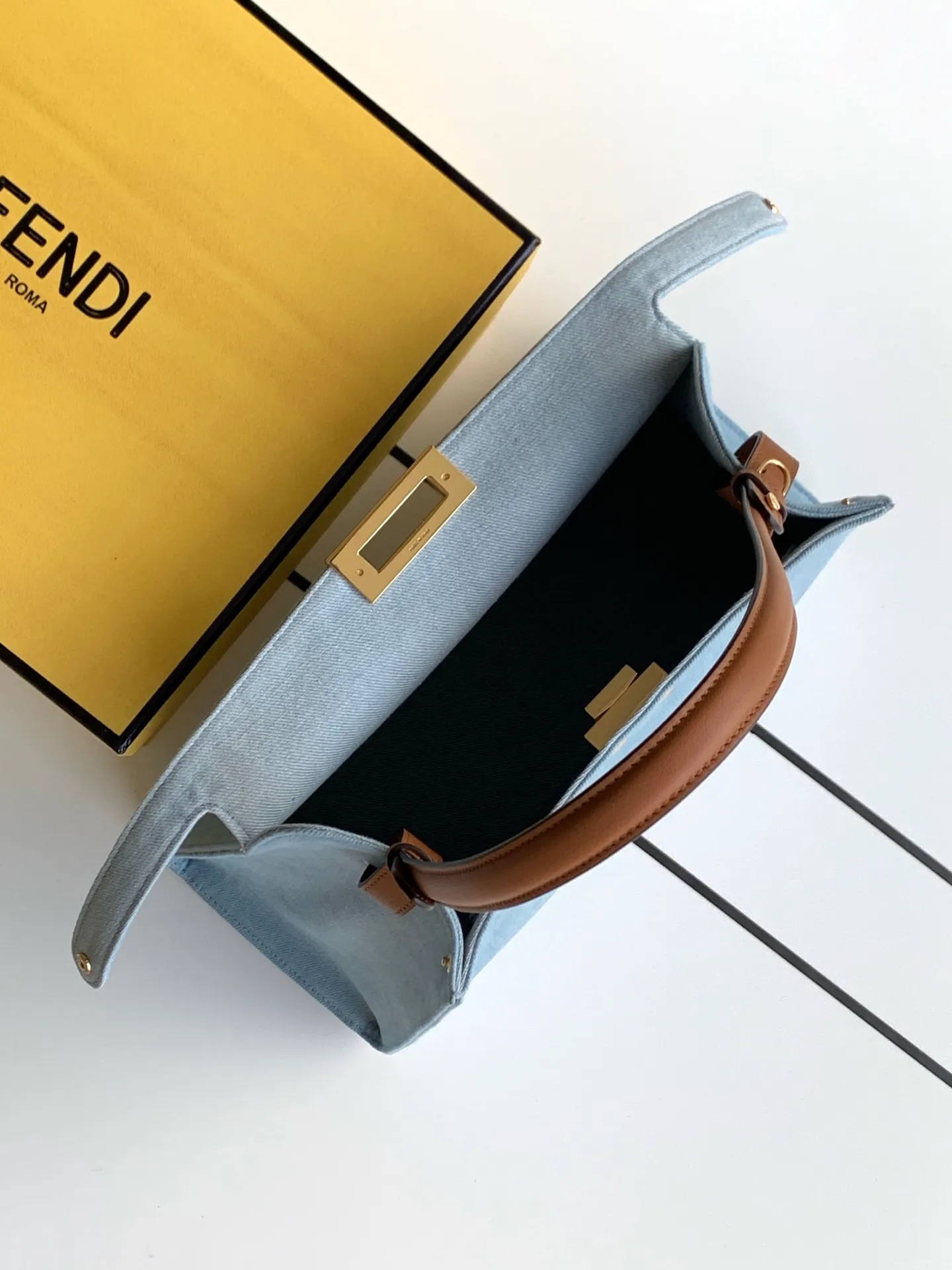 All Categories Fendi Women's Bags (Fendi) Fendi 5542