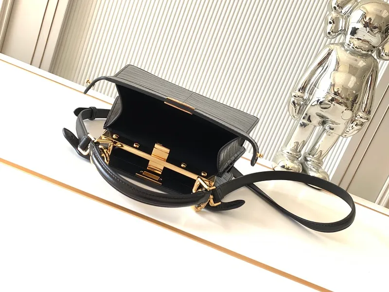 All Categories Fendi Women's Bags (Fendi) Fendi 832
