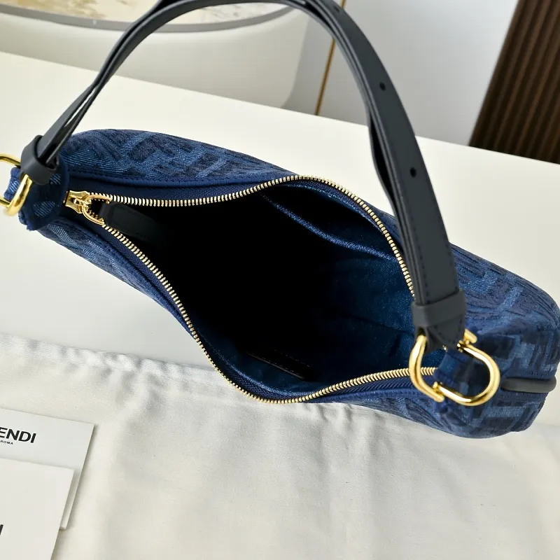 All Categories Fendi Women's Bags (Fendi) Fendi .1102 Medium